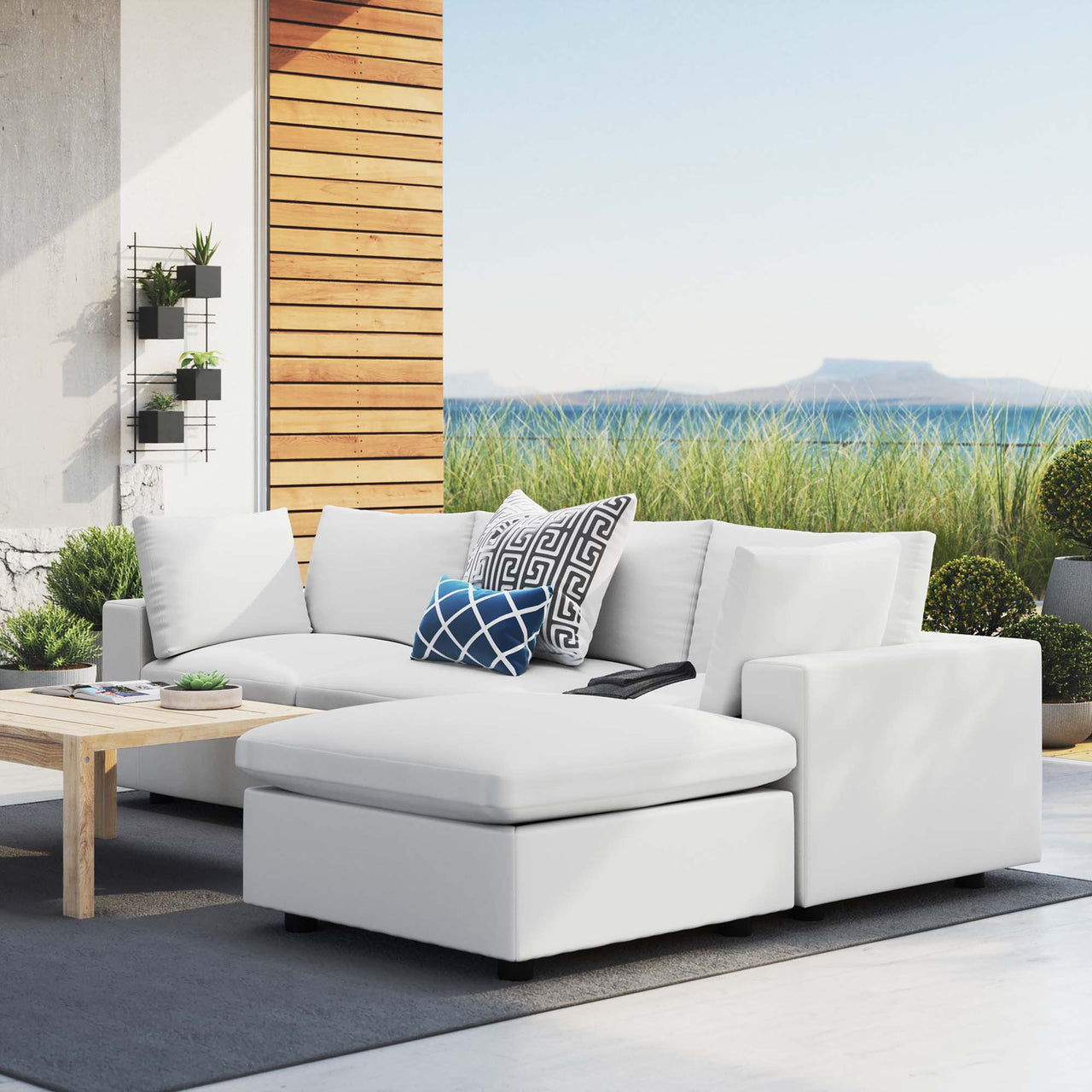 Angelic 4-Piece Sunbrella® Alfresco Sectional, White