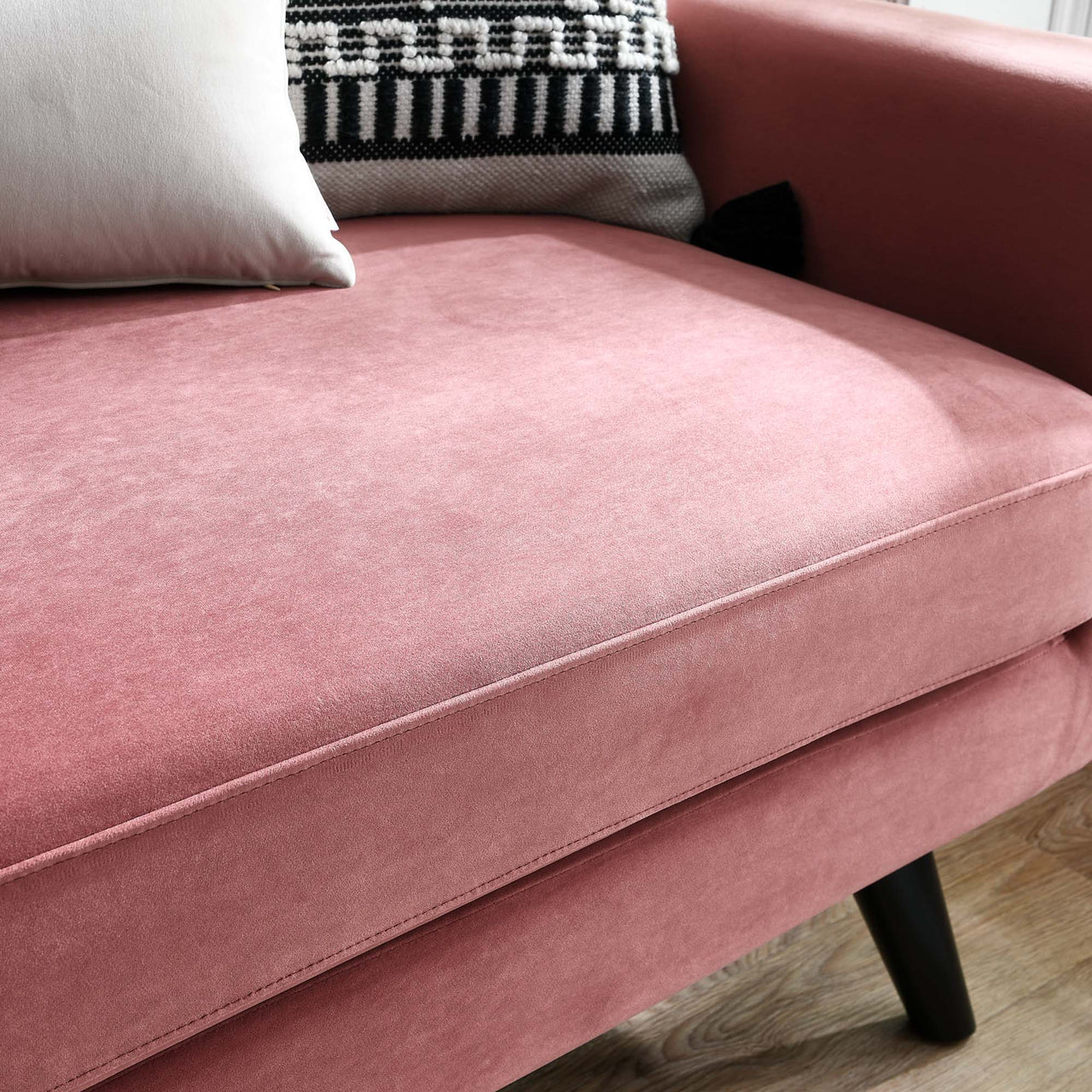 Rendezvous Velvet Loveseat, Dusty Rose