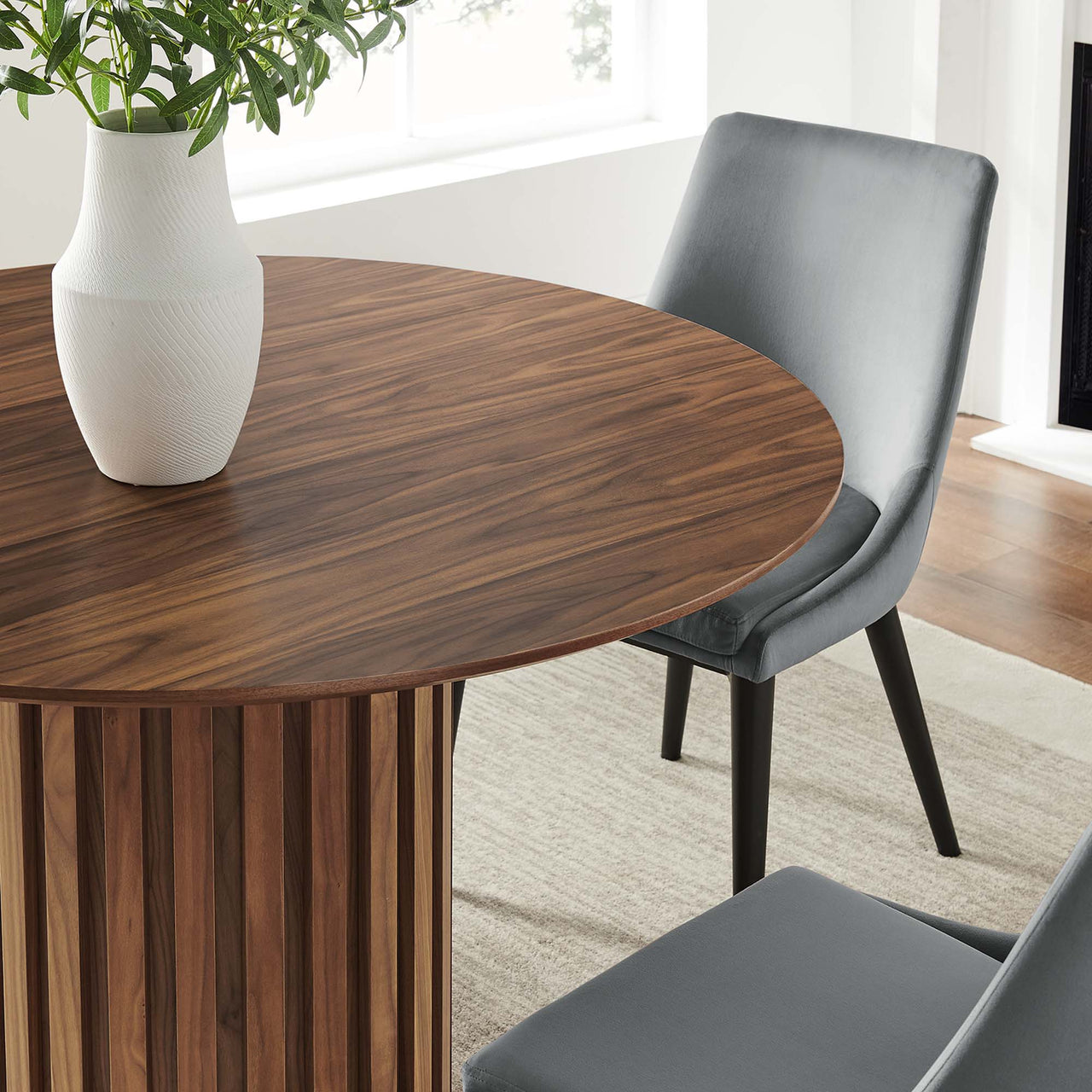 Cognizant Round Dining Table, Walnut