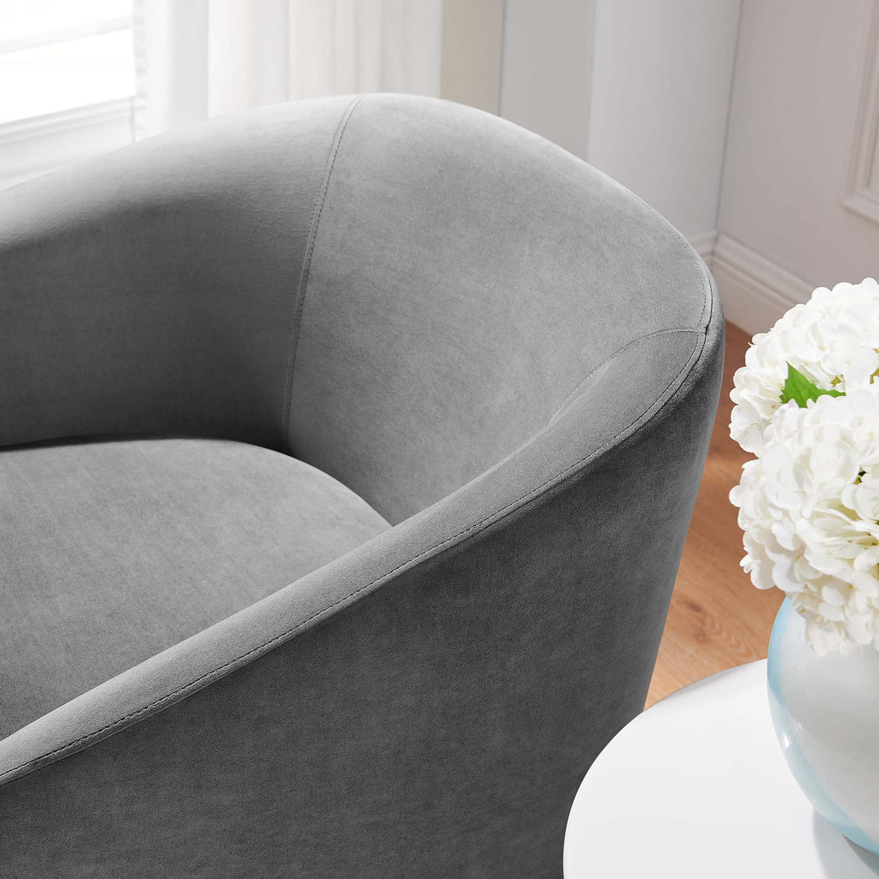 Erovian Upholstered Velvet Swivel Chair, Gray