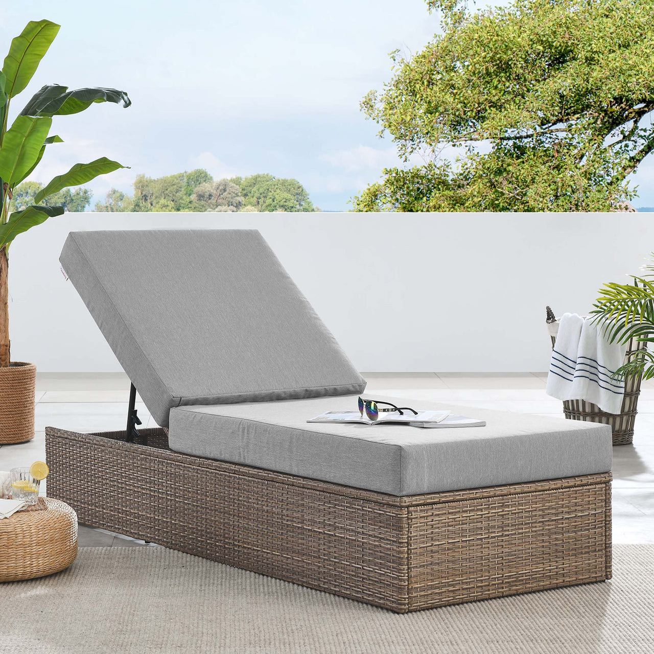 Conversation Alfresco Chaise Lounge Chair, Cappuccino & Gray