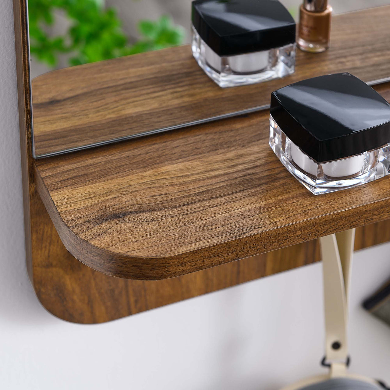 Arivelle Mirror, Walnut