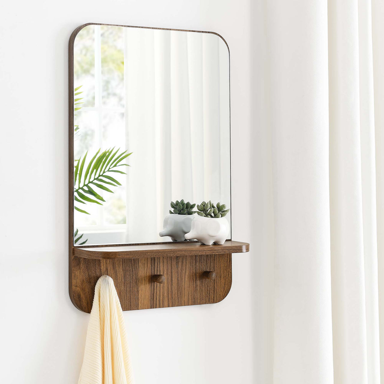 Arivelle Mirror, Walnut