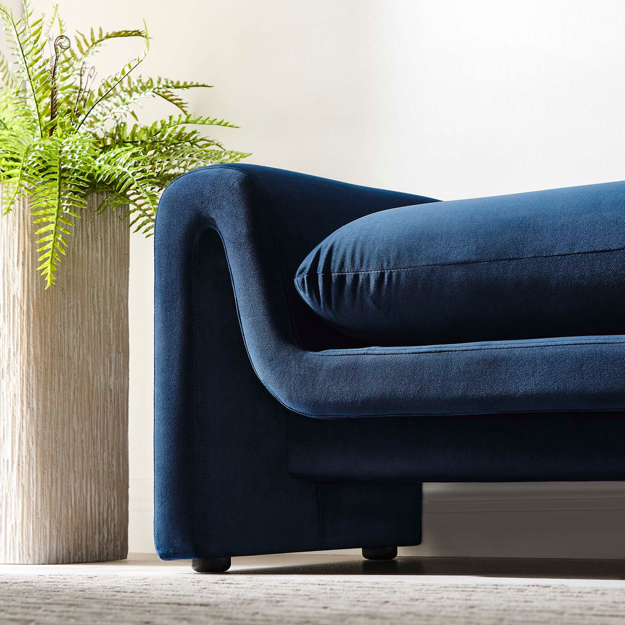 Jorwyn Velvet Bench, Dark Blue