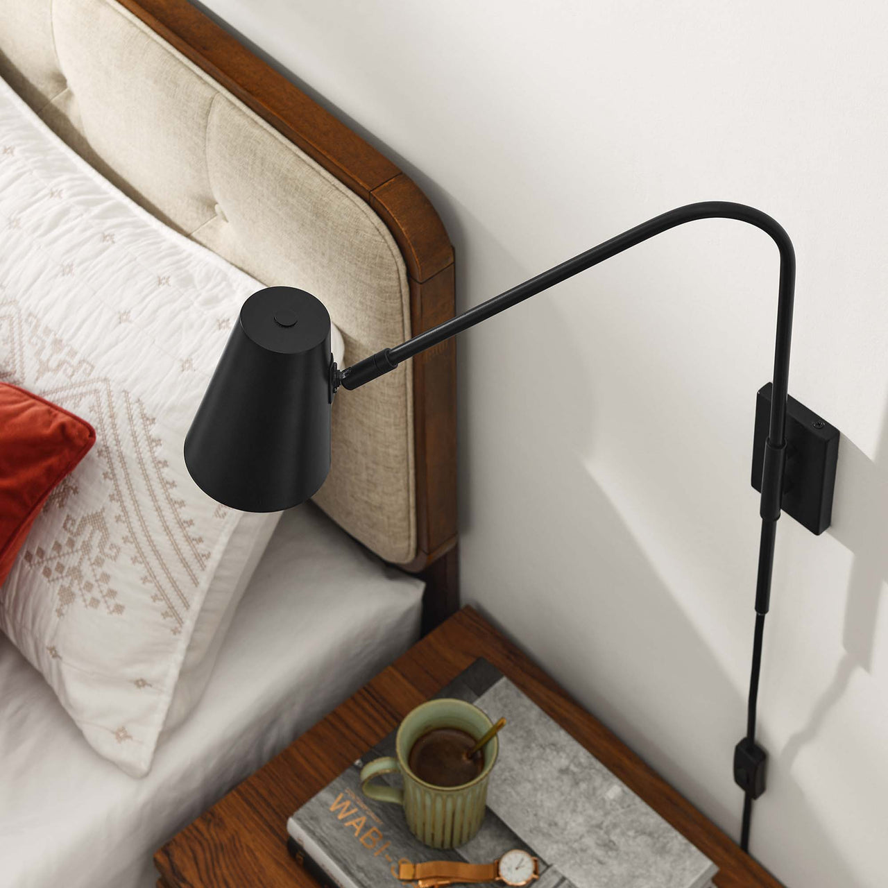 Enlura Wall Sconce, Black