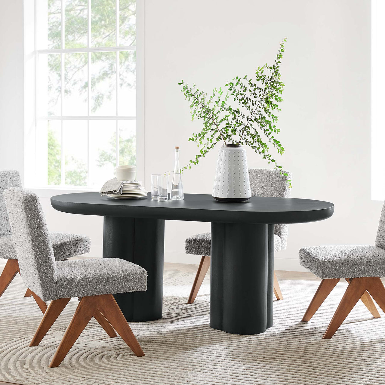 Trefoil Plateau Dining Table, Large, Black