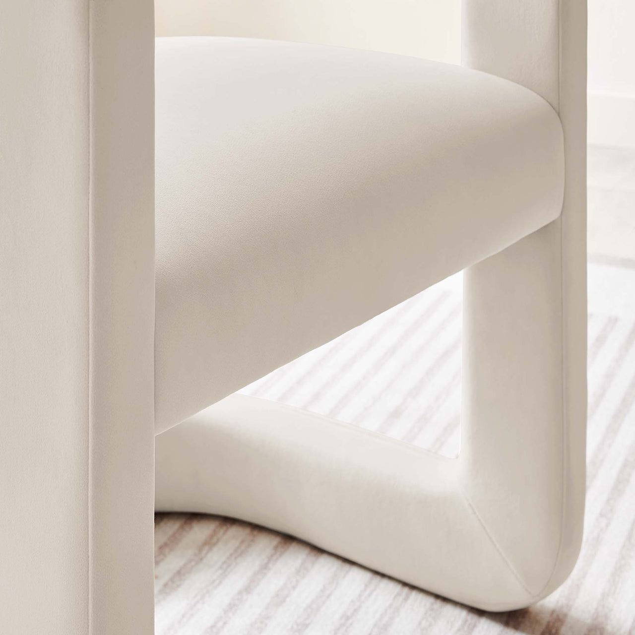 Aeria Upholstered Velvet Dining Chair, Chalk