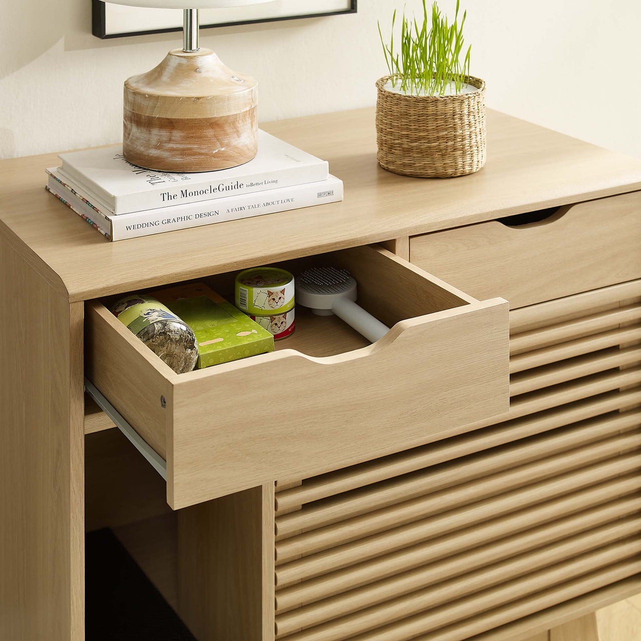 Ventra Cat Cabinet, Oak
