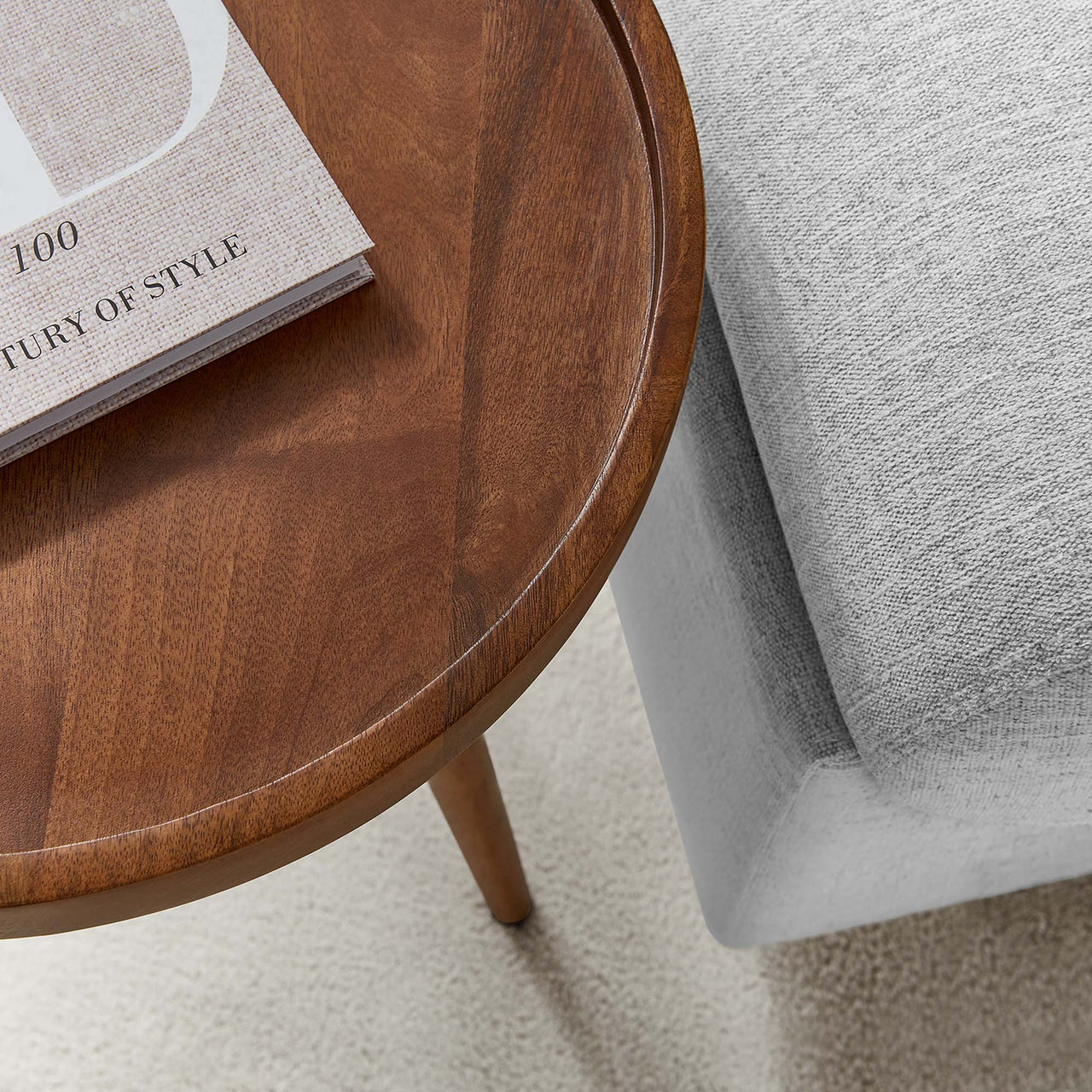 Chirio Side Table, Walnut