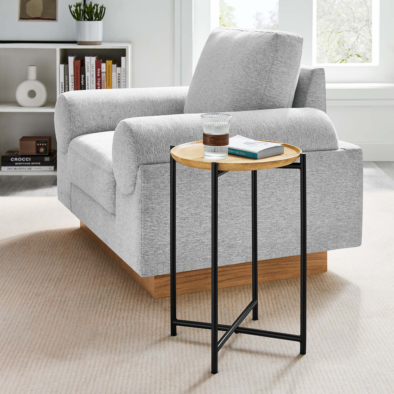 Melora Round Side Table, Oak