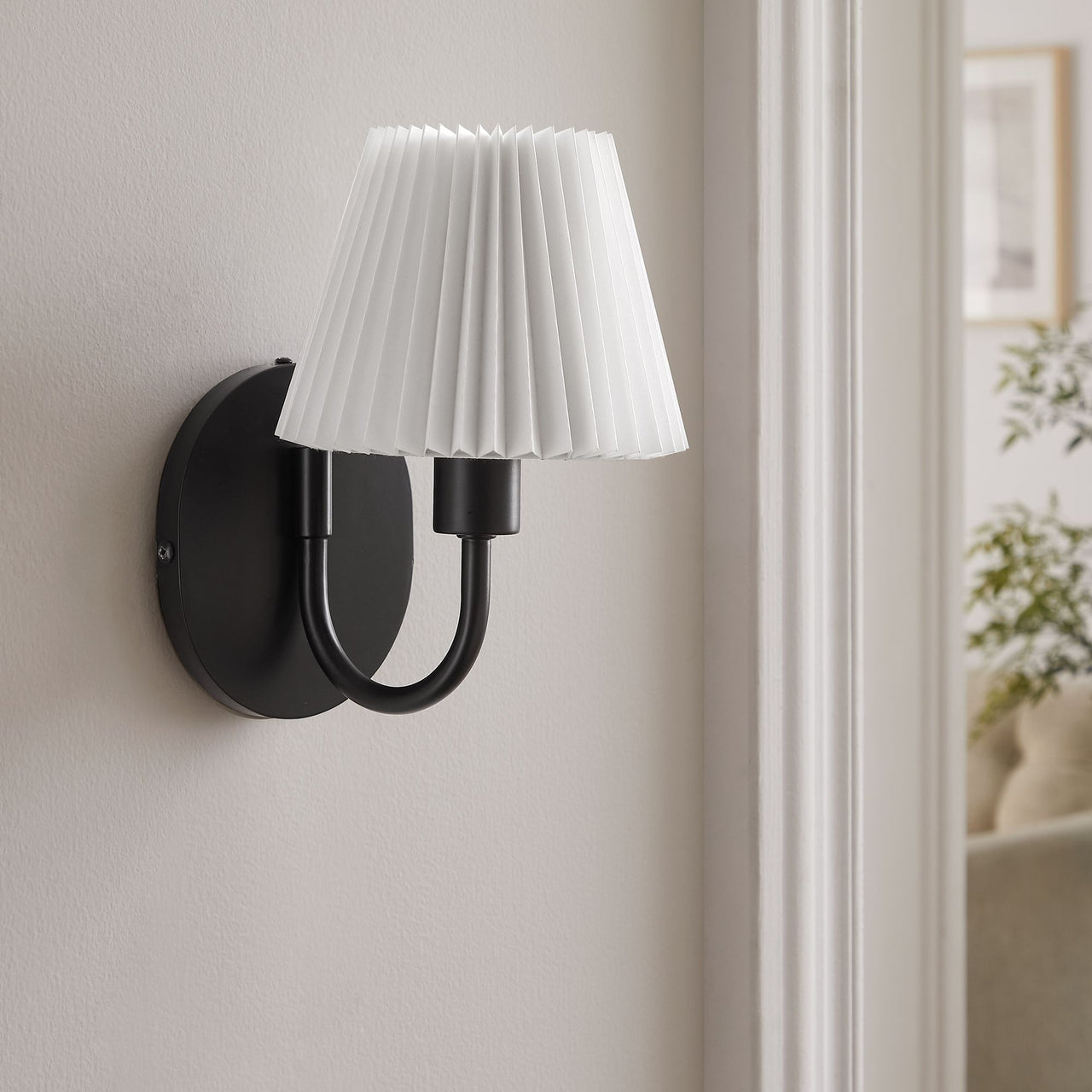 Oscillate Wall Sconce, Black