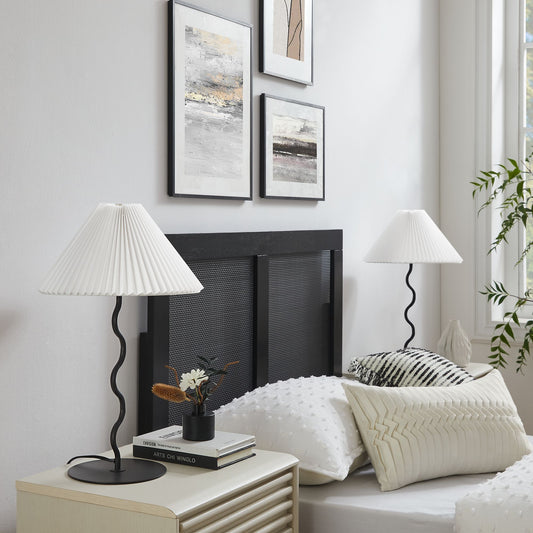 Oscillate Table Lamp, Black