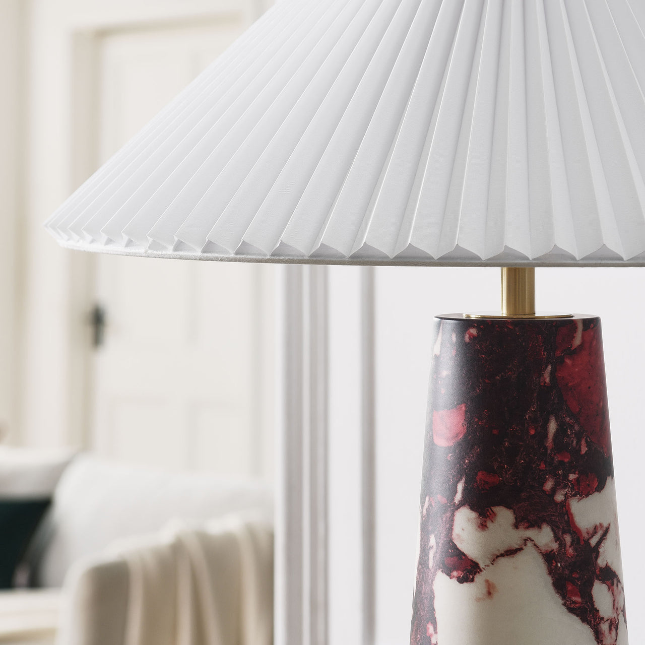 Radiance Table Lamp, Red