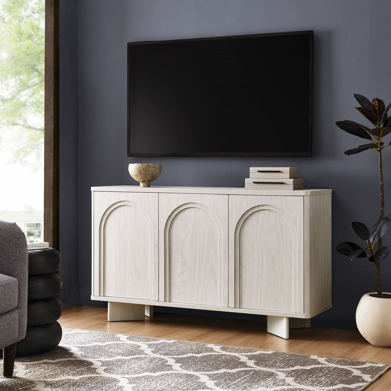Quelora Sideboard, Ivory