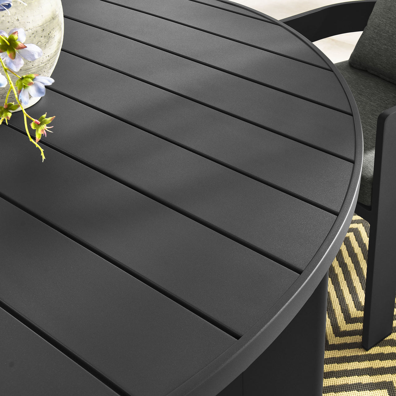 Tahlor Round Alfresco Dining Table, Gray