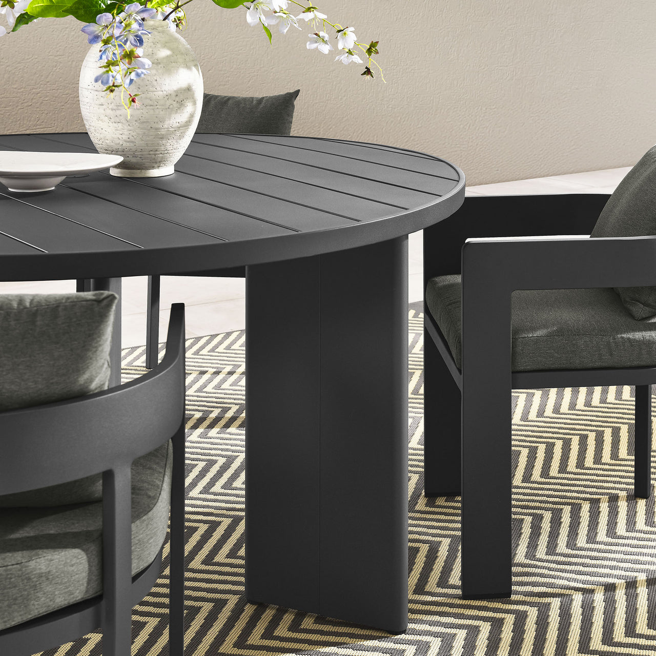 Tahlor 5-Piece Alfresco Dining Set, Gray & Charcoal