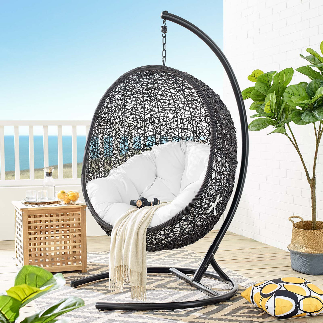 Chrysalis Swing Alfresco Lounge Chair, White