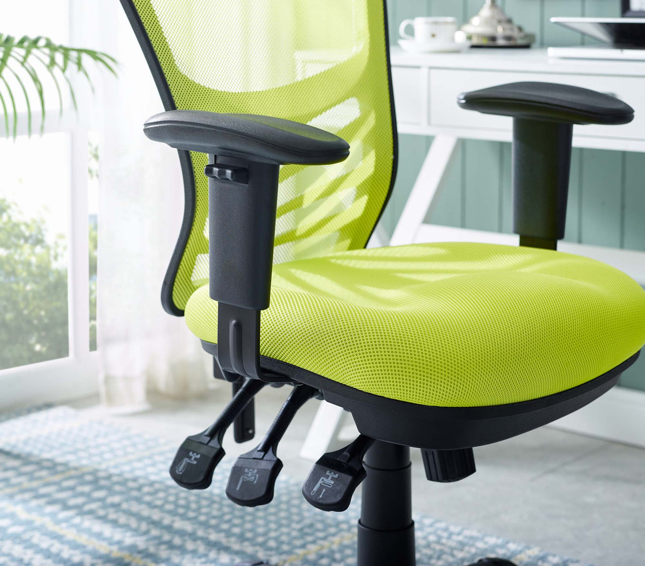 Montra Breathable Office Chair, Green