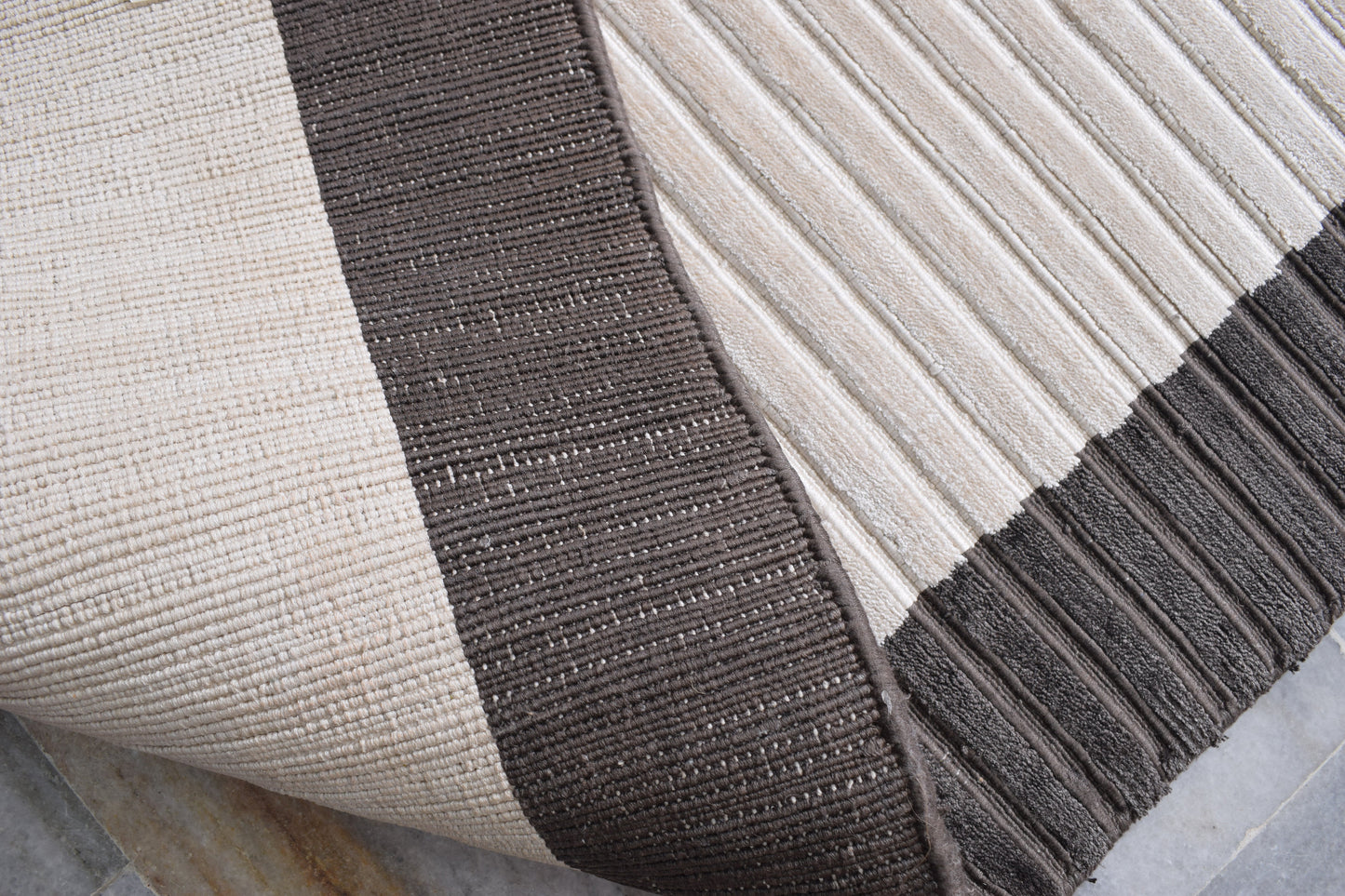 Finite Mosaics, Mirrored Edge Area Rug, Ivory & Brown