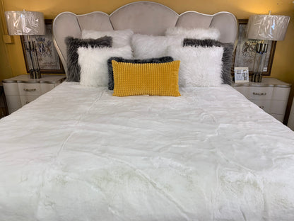 Luxury Faux Chinchilla Fur Throw Blanket, Assorted Colors