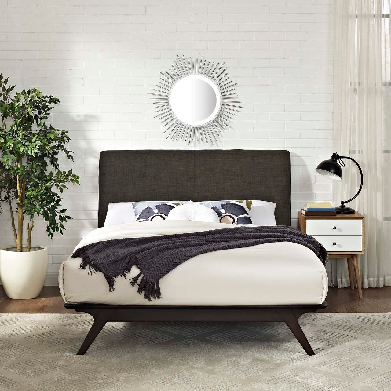 Simplicity Queen Bed, Espresso & Brown