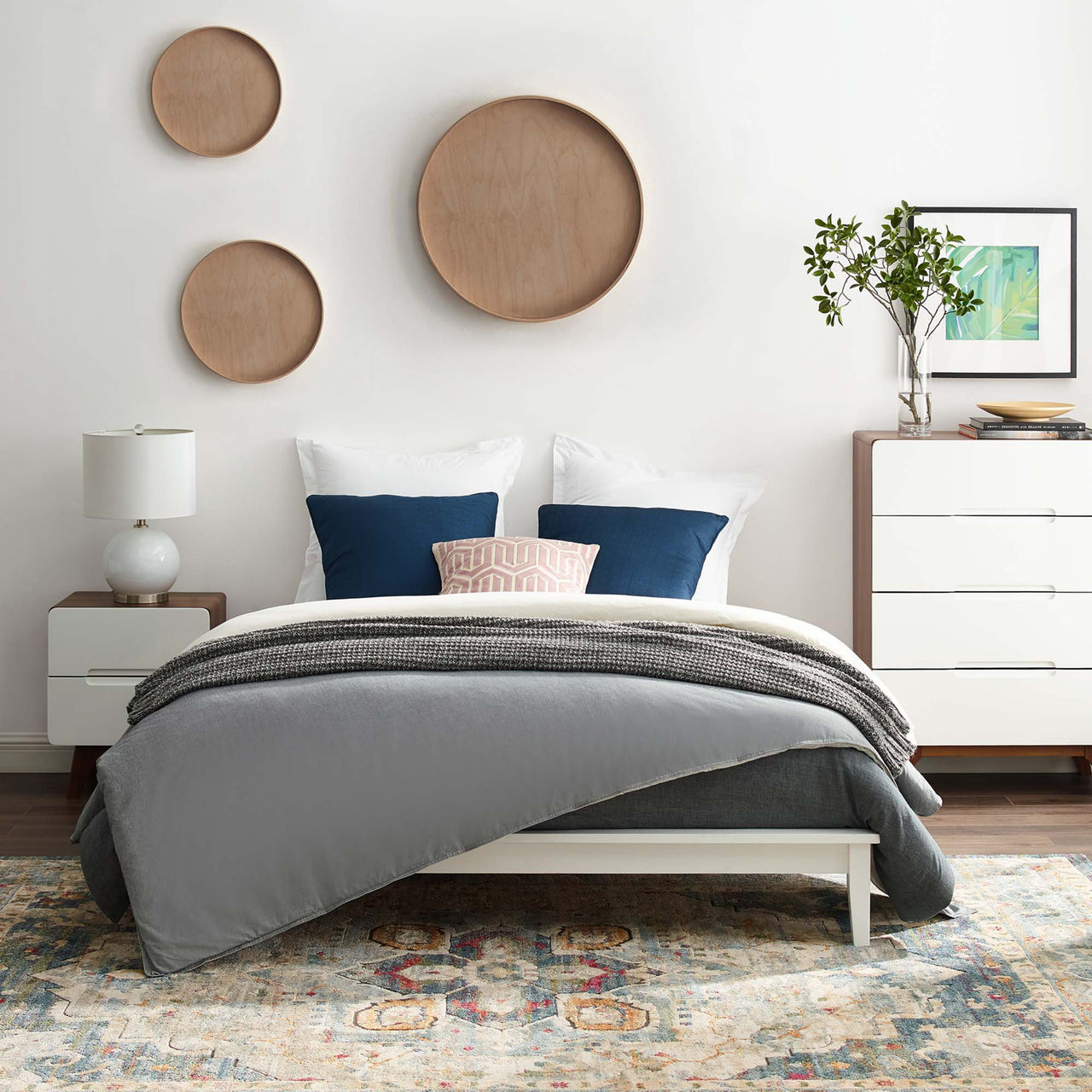 Woodcroft Full Platform Bed Frame, White