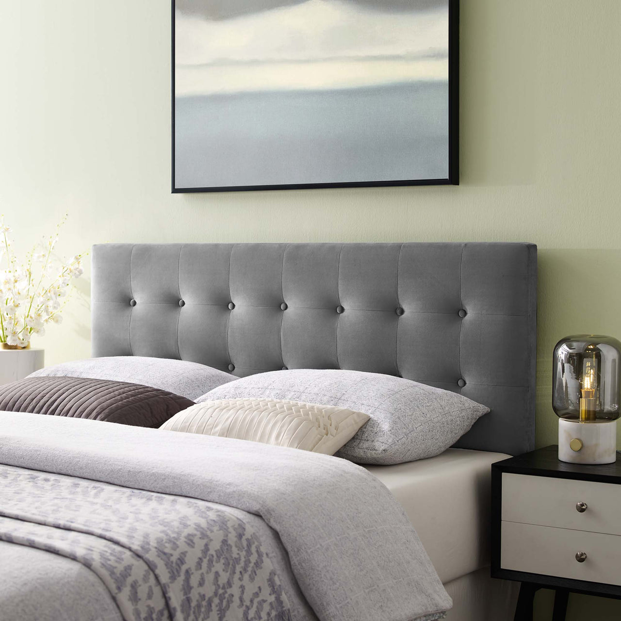 Emelle Velvet Full Headboard, Gray