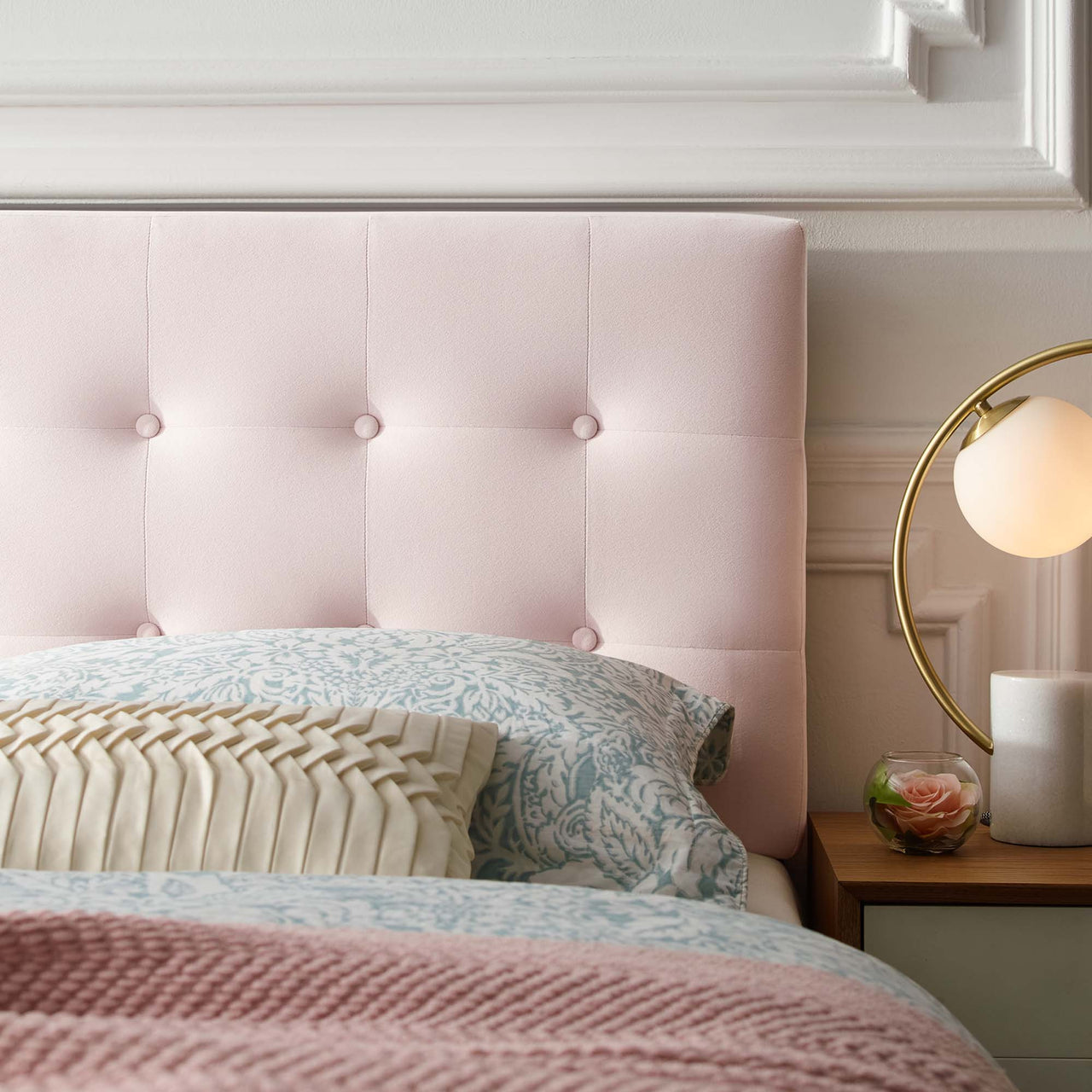 Emelle Velvet Queen Headboard, Pink