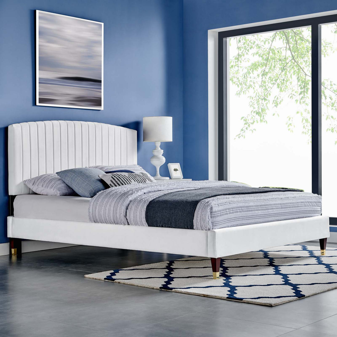 Lass Upholstered Velvet Queen Platform Bed, White