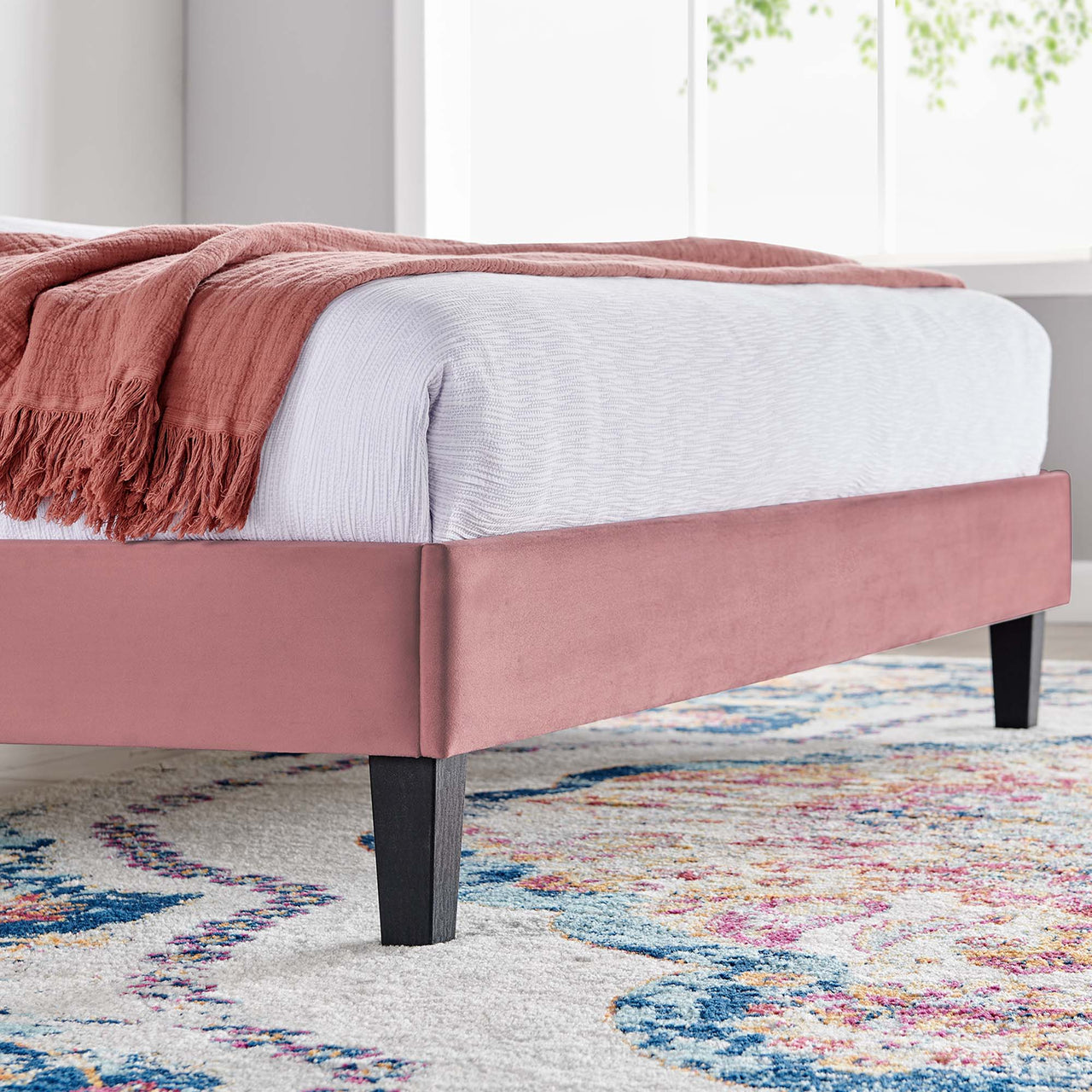 Tiara Velvet Queen Platform Bed, Dusty Rose