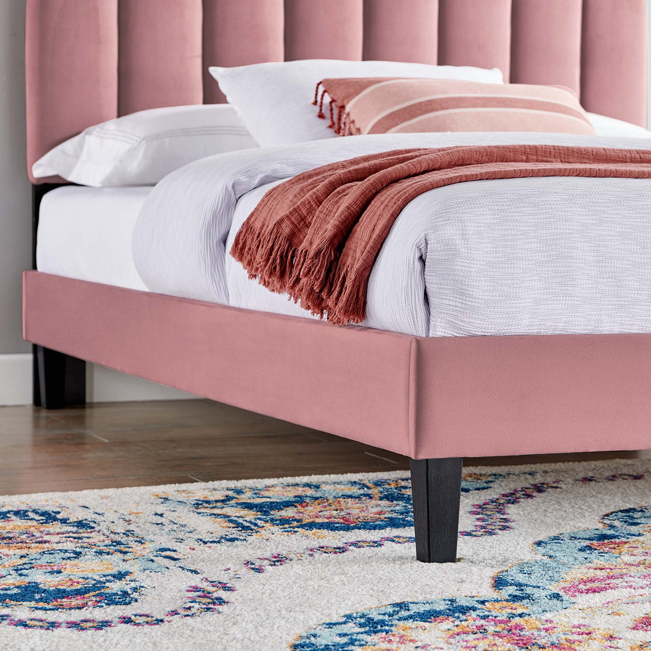 Tiara Velvet Queen Platform Bed, Dusty Rose