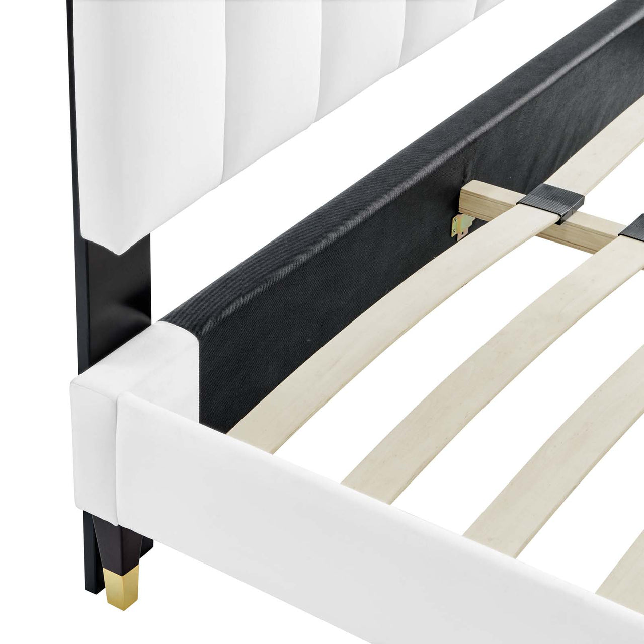 Tiara Velvet Queen Platform Bed, White