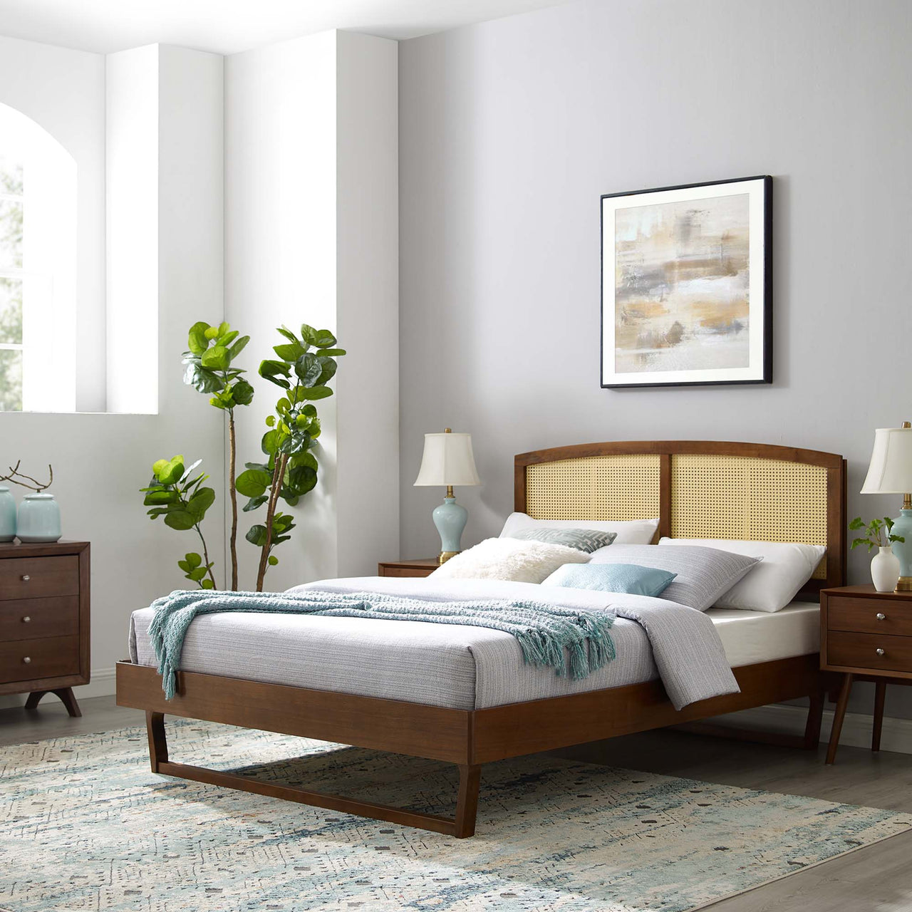 Payne Queen Platform Bed, Walnut