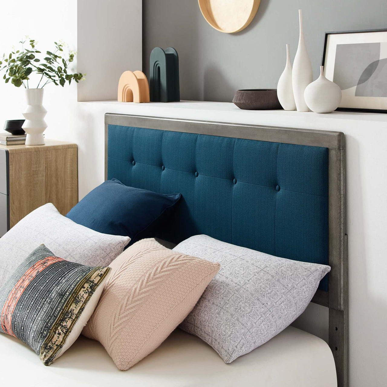 Weslow Button-Tufted Queen Platform Bed, Gray & Azure