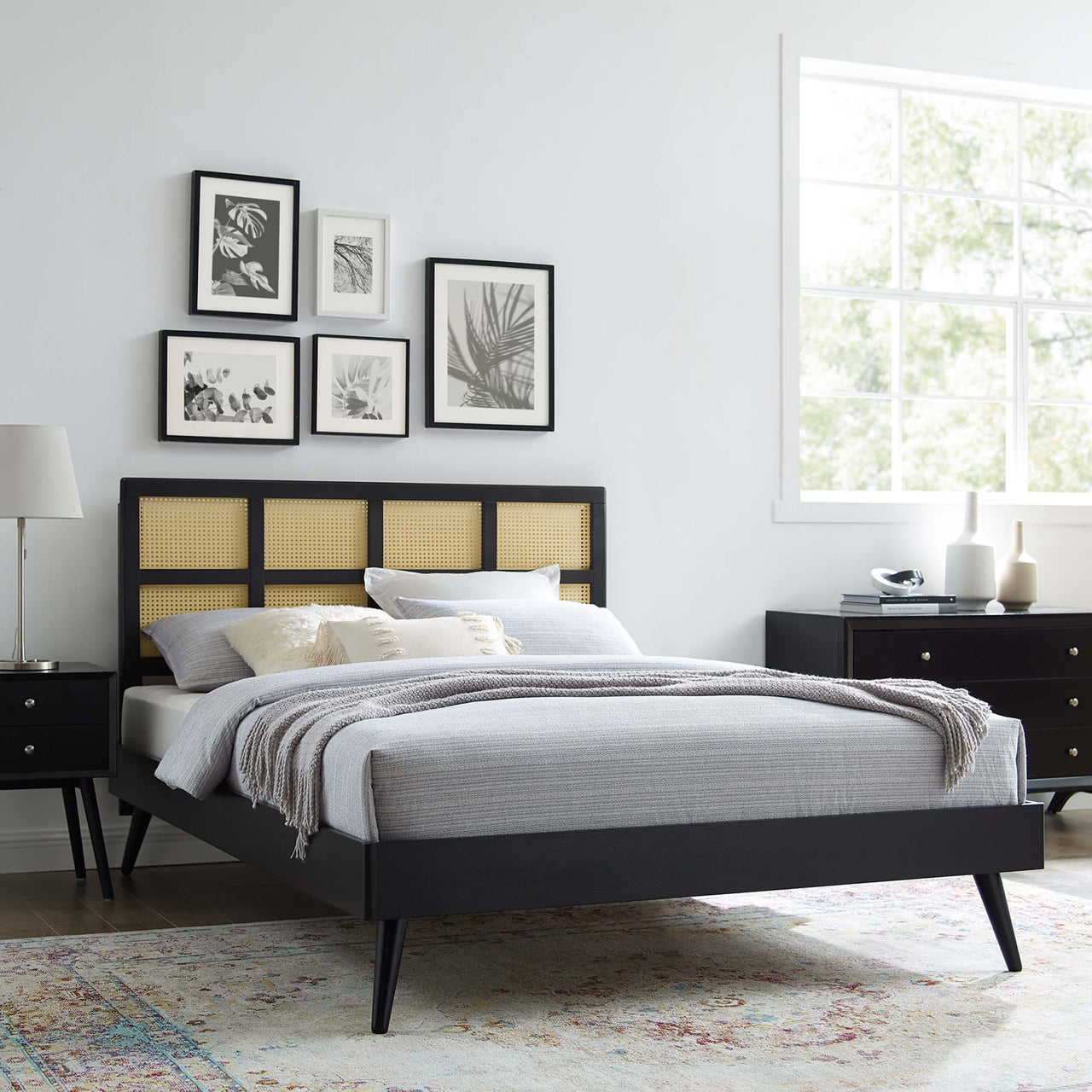Matrix King Platform Bed, Black