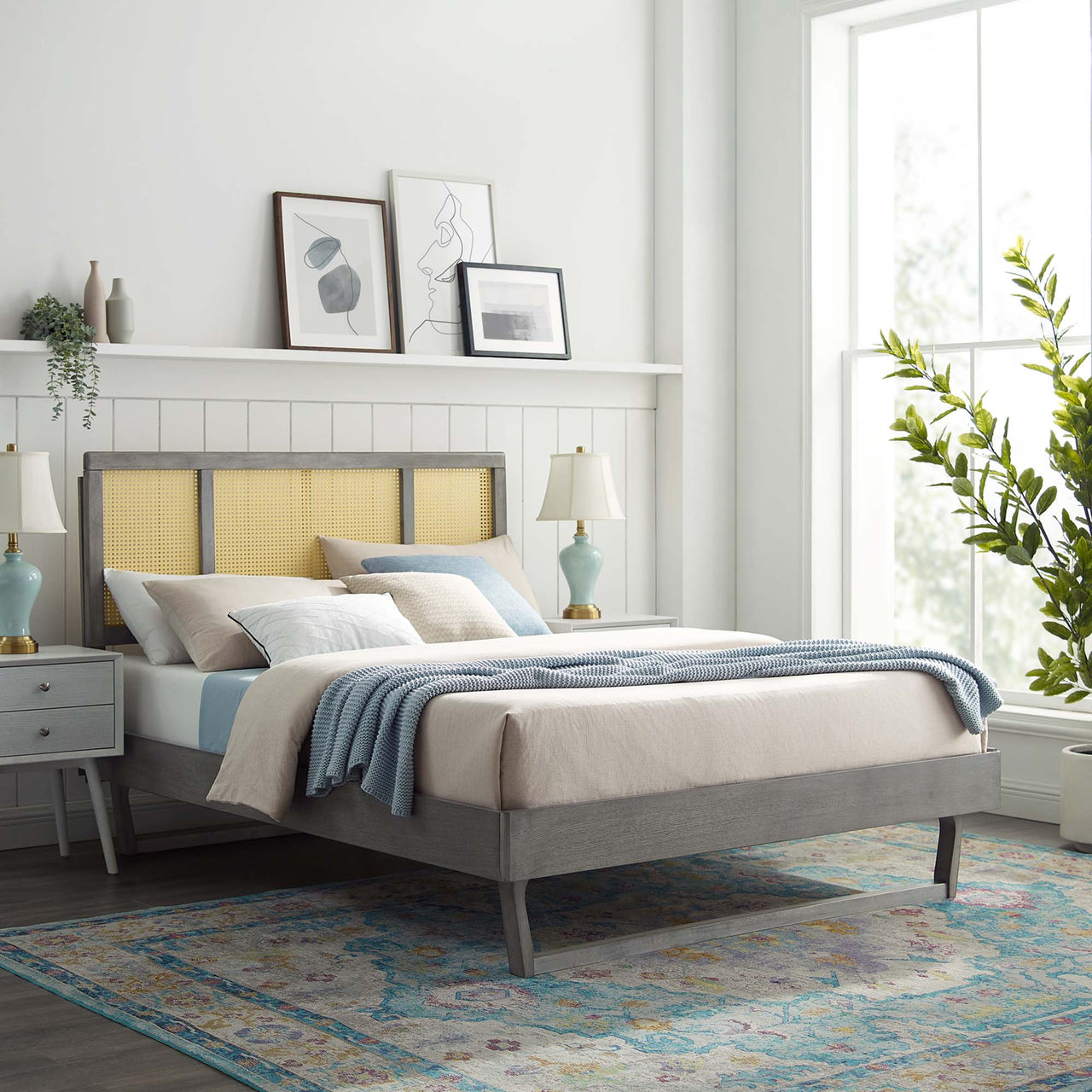 Kaelus Full Platform Bed, Gray