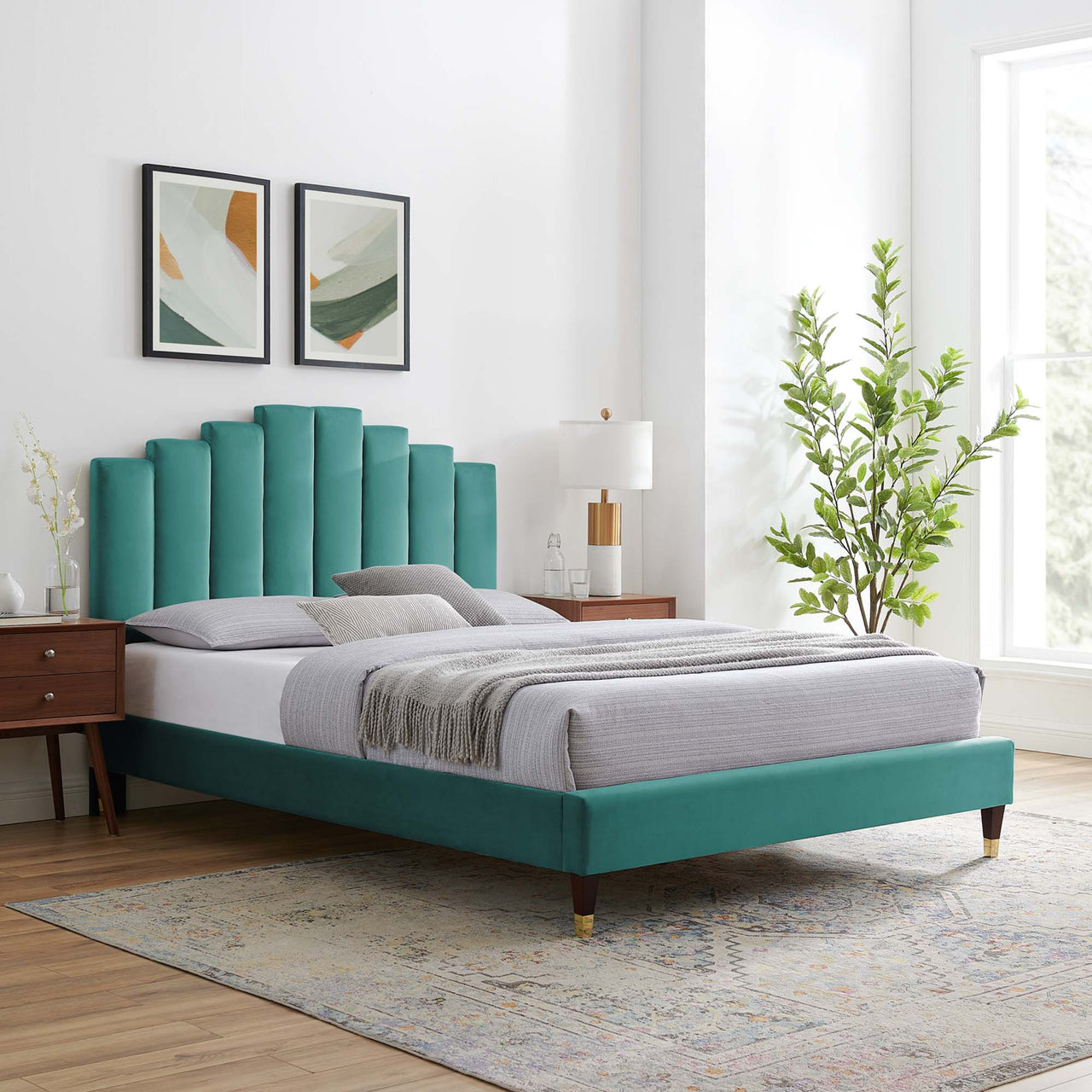 Emerelle Velvet Full Platform Bed, Teal