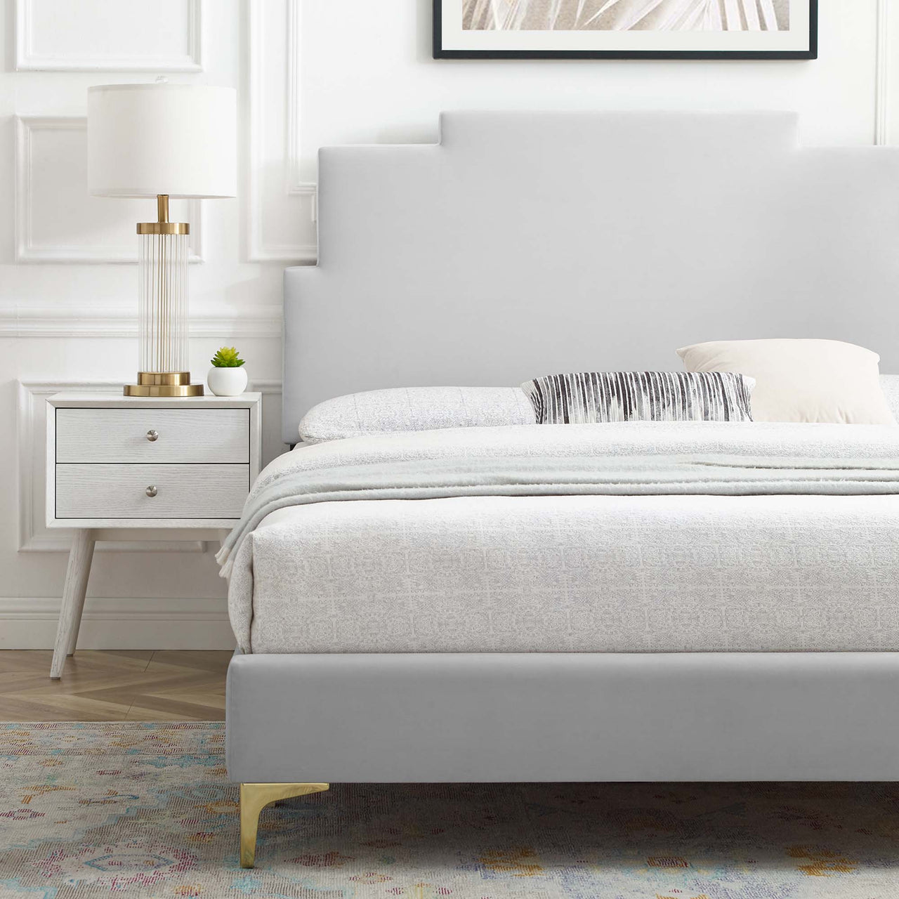 Regora Upholstered Velvet Twin Platform Bed, Light Gray