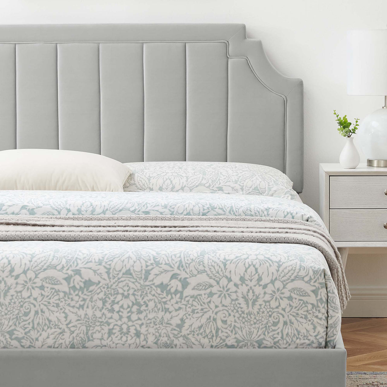 Archway Upholstered Velvet Full Platform Bed, Light Gray