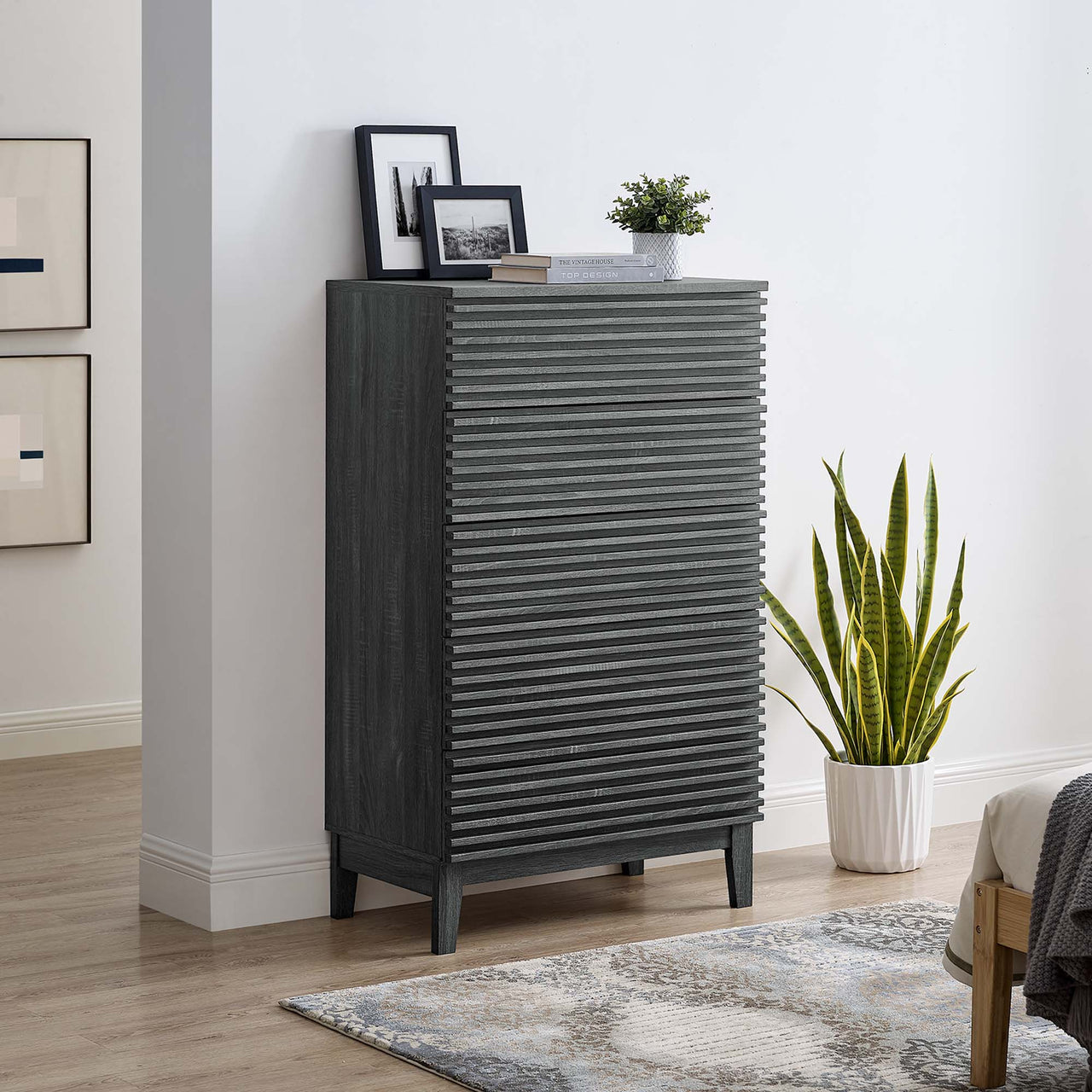 Ventra Chest, Large, Charcoal