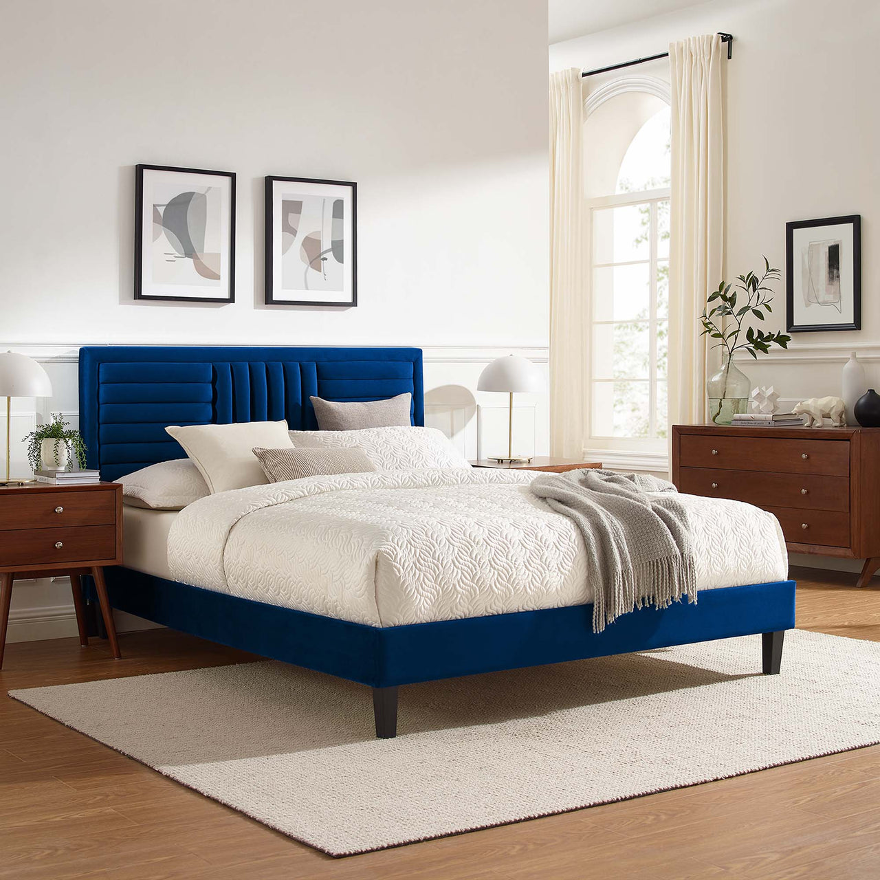 Selphie Upholstered Velvet Queen Platform Bed, Navy