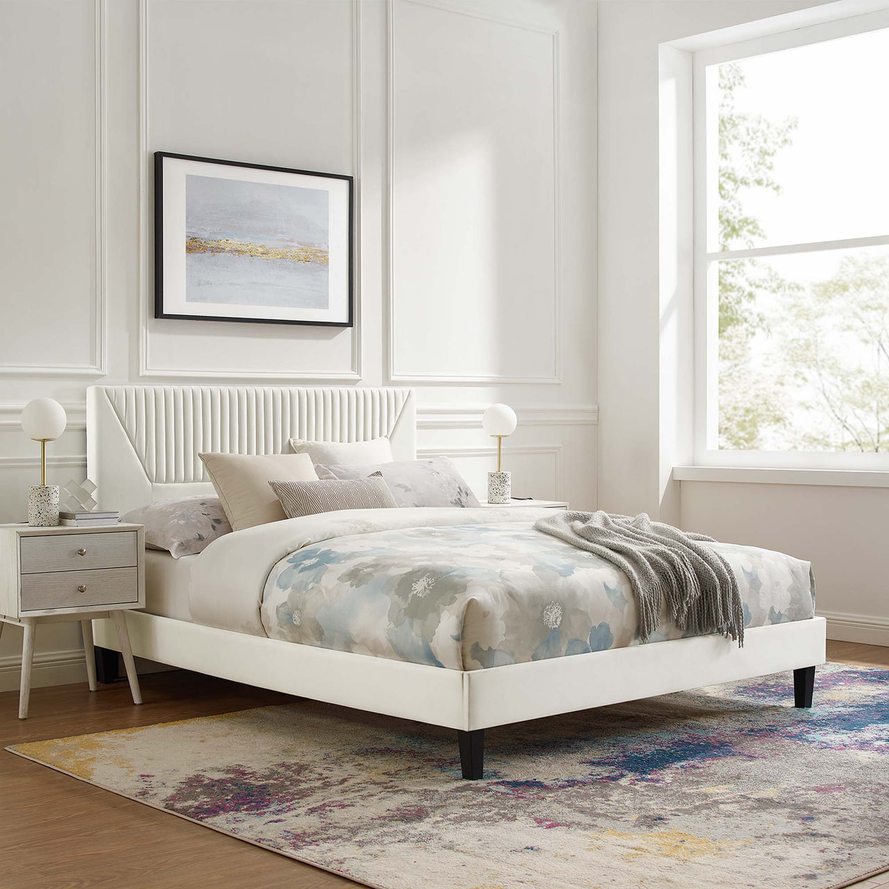 Seraphine Velvet Queen Platform Bed, White
