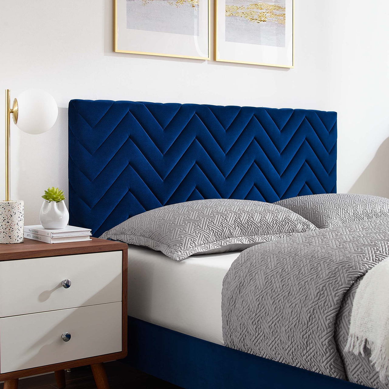Traverse Upholstered Velvet Twin Platform Bed, Navy & Gold
