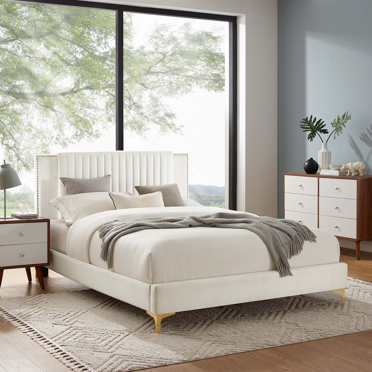 Zirelle Upholstered Velvet Full Platform Bed, White