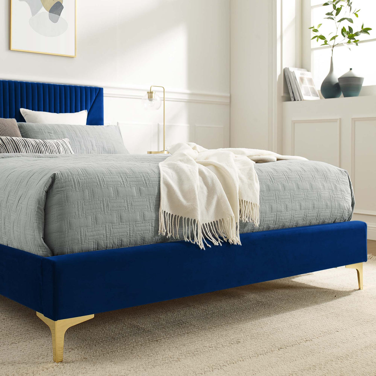 Seraphine Velvet Full Platform Bed, Navy