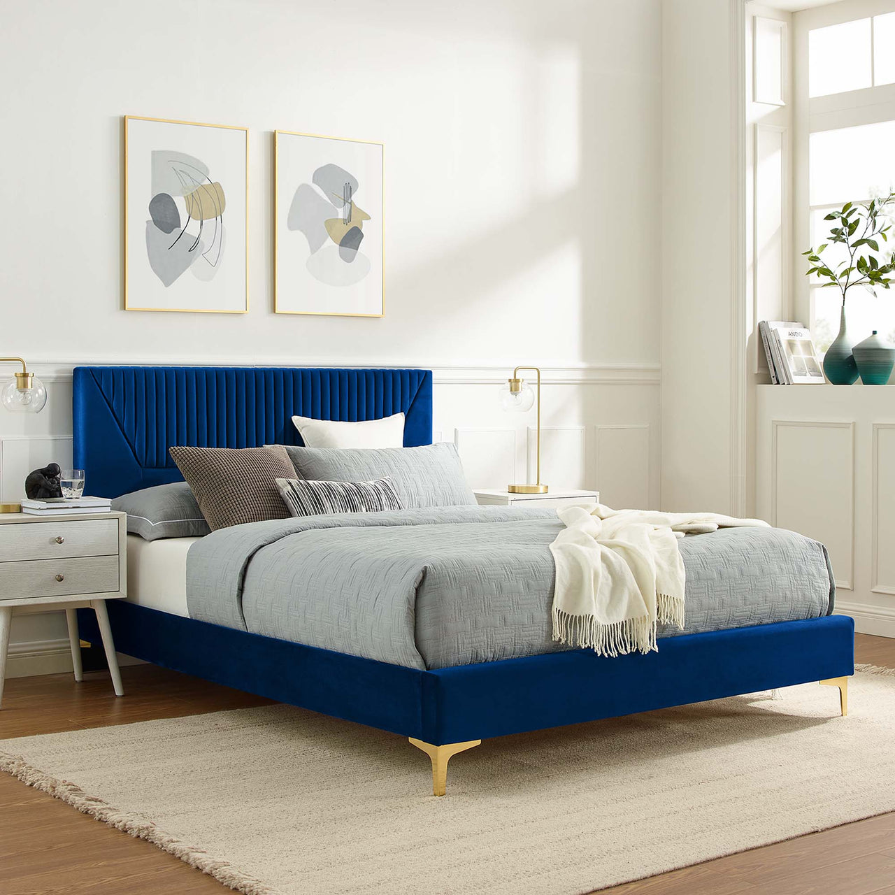 Seraphine Velvet Full Platform Bed, Navy
