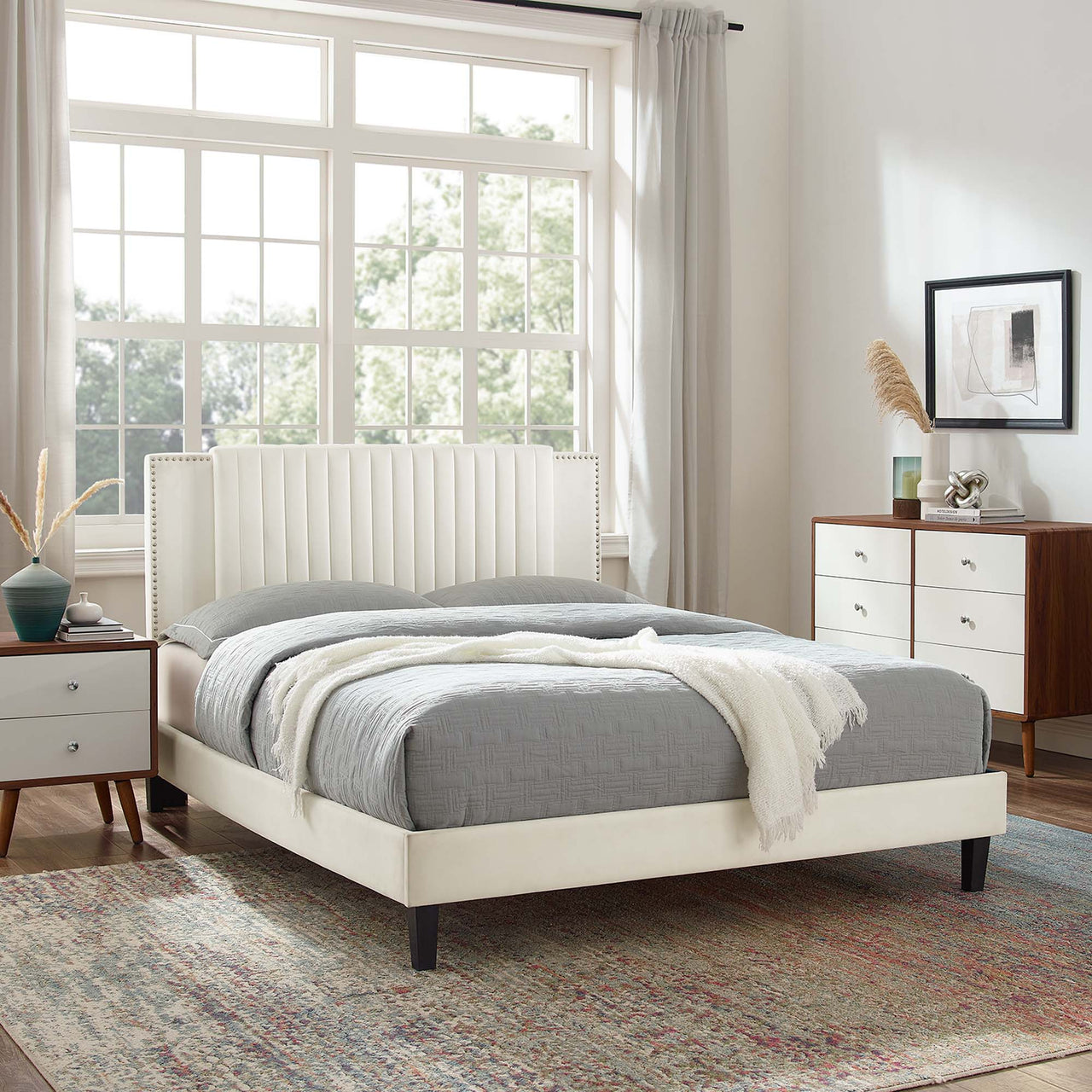Zirelle Upholstered Velvet Full Platform Bed, White