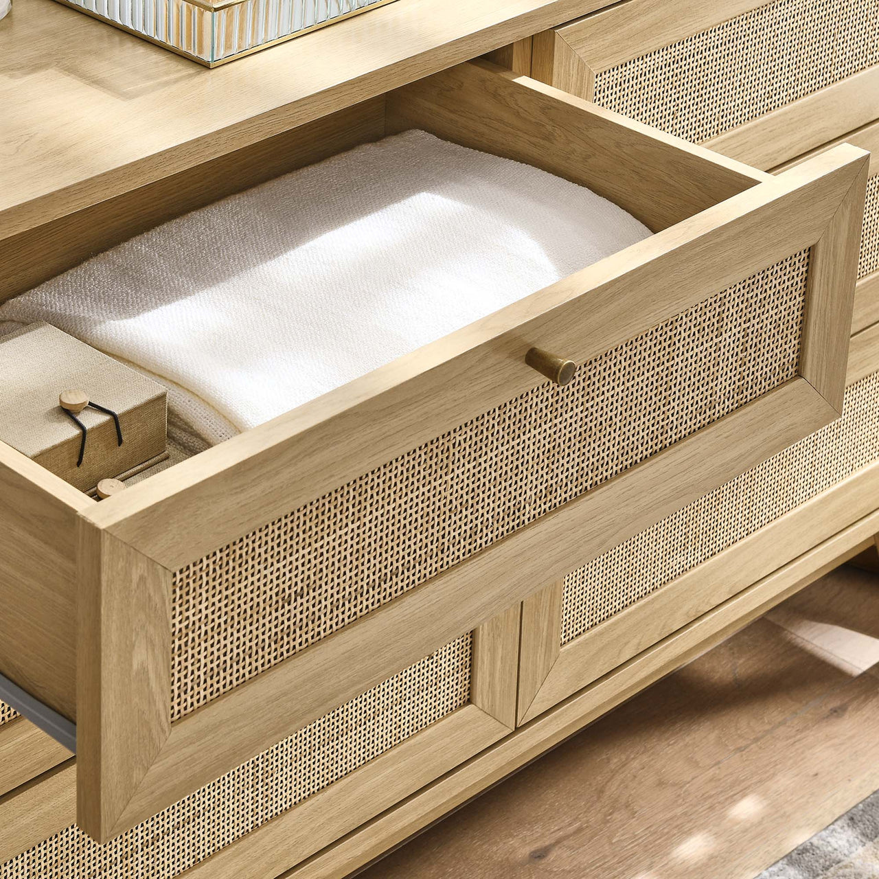 Marra Dresser, Medium, Oak