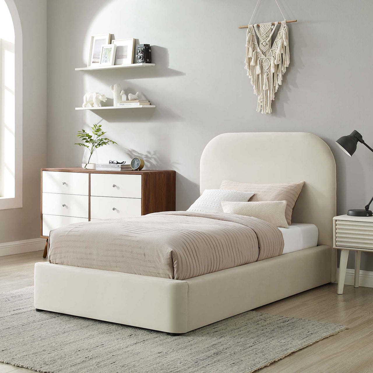 Clyra Upholstered Velvet Twin Platform Bed, Chalk