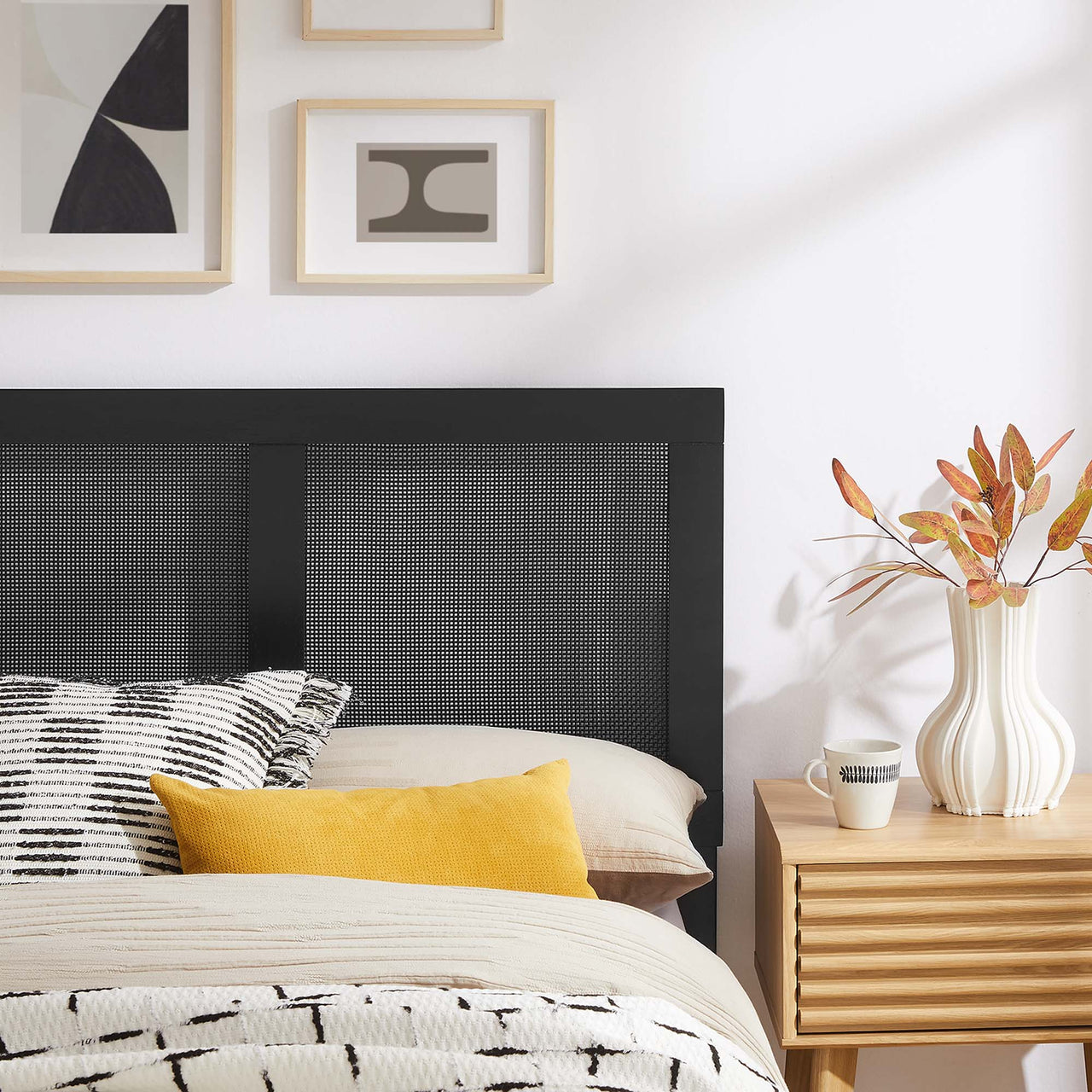 Netun Twin Platform Bed, Black